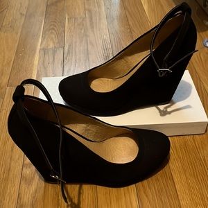 Womens Size 7 Aldo Black Suede Ankle Strap Wedge Heel Mary Janes